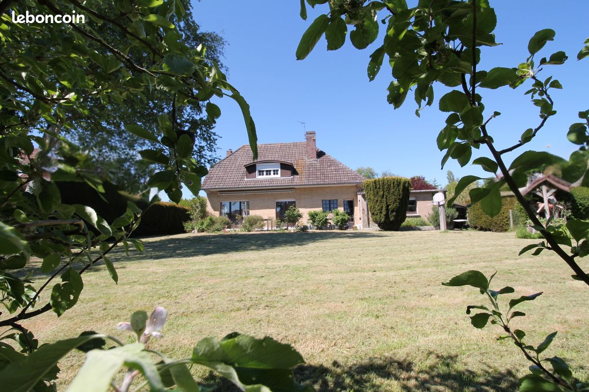 Maison 8 pièces 130 m² · à Wormhout · 130 m² · 290 000 €
