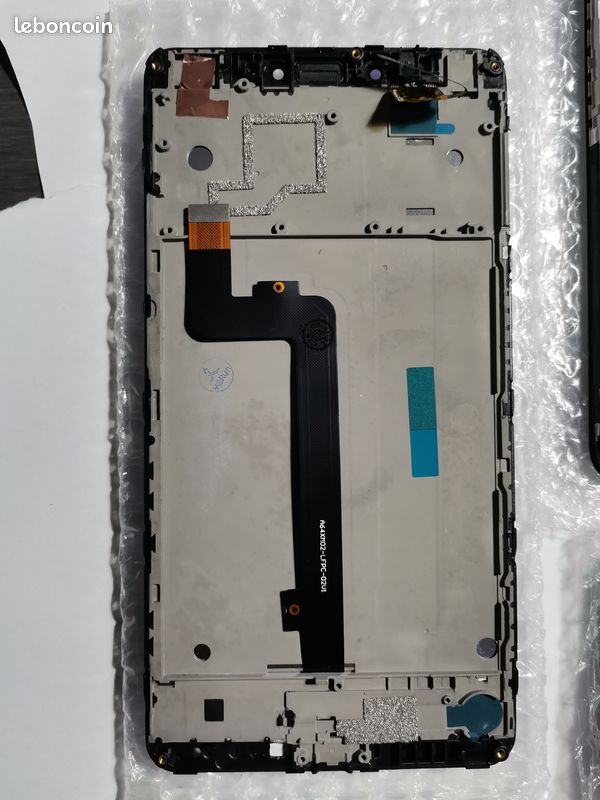 Ecran Lot des pièces Téléphone portable plusieurs modele et certaines carte mère aussi (image 9)