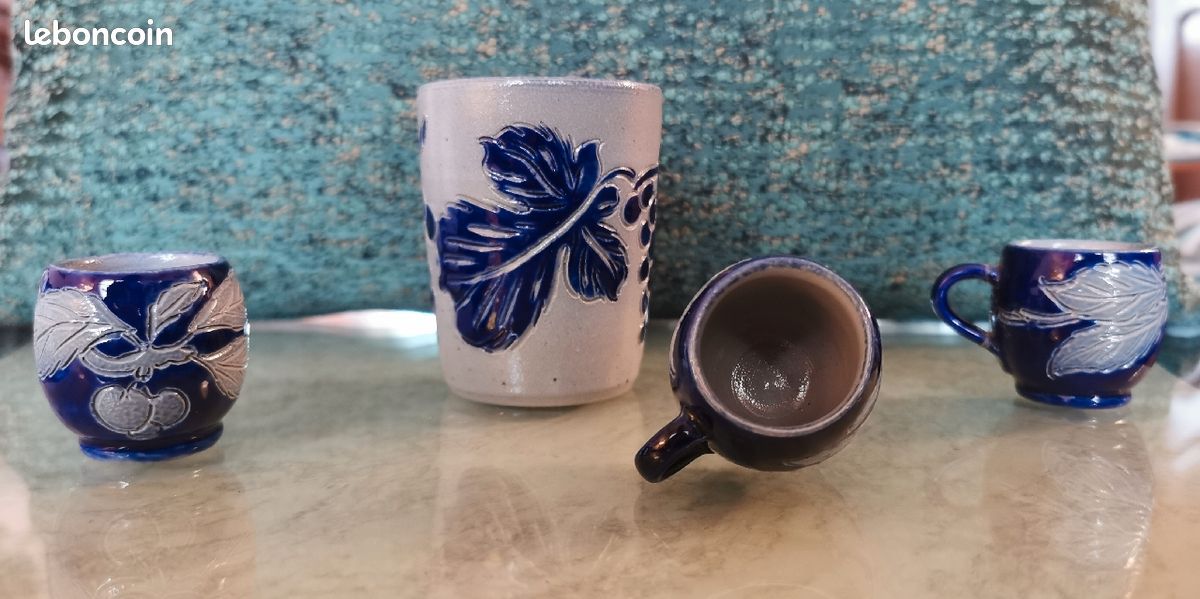 2 petits verres à goutte + 1 gobelet. En grès (image 2)