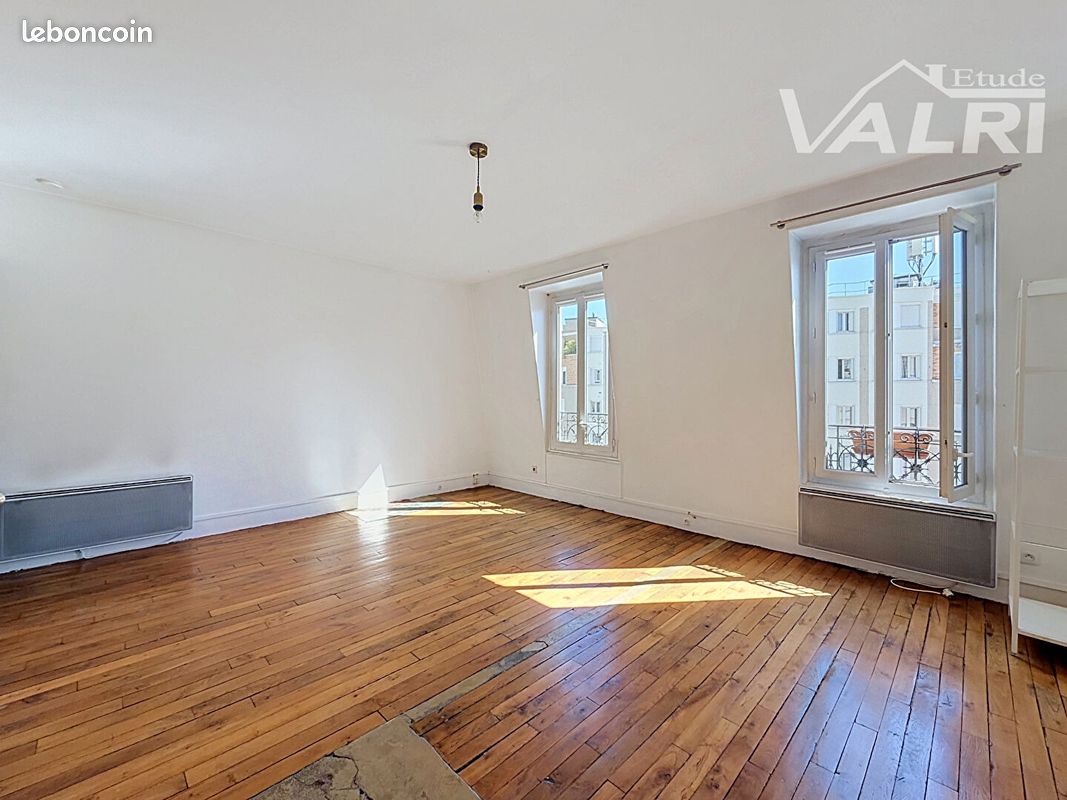 Appartement 2 pièces 46 m² · à Paris · 46 m² · 360 000 €