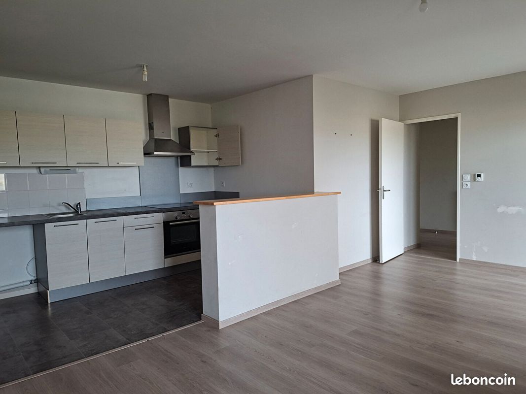 Appartement 3 pièces 65 m² · à Saint-Jacques-de-la-Lande · 65 m² · 950 €/mois
