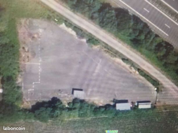 Terrain zone artisanal espoey