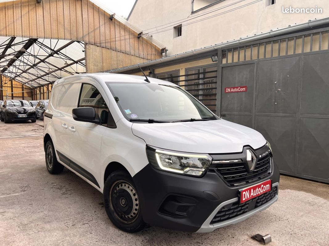 RENAULT KANGOO L1 1.3 TCe - 130 - EDC III VAN FOURGON L1 Extra (image 2)