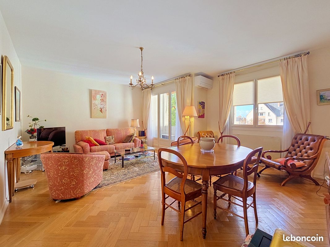 Parking 86 m² · à Tours · 85,5 m² · 319 640 €