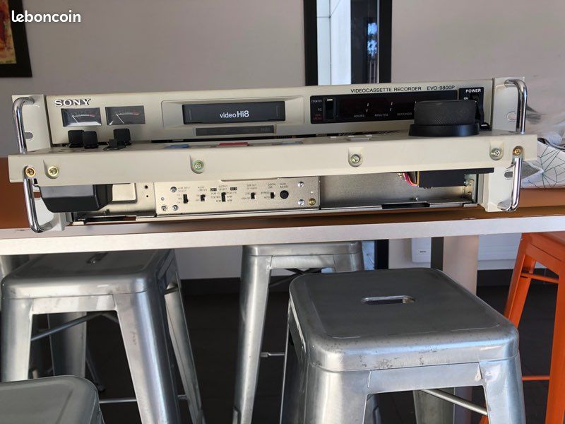 SONY VIDEO cassette recorder EVO-9800P Hi8 EUR 2.000,00 - FR