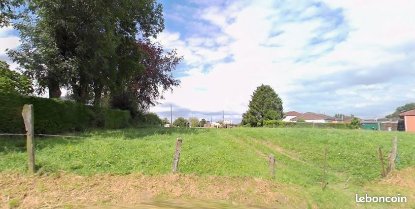 Terrain 1 500 m² Bavay · 75 000 €