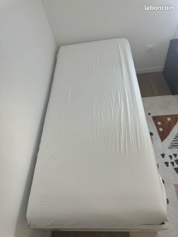 Lit IKEA (image 10)