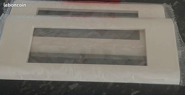 1008500_9