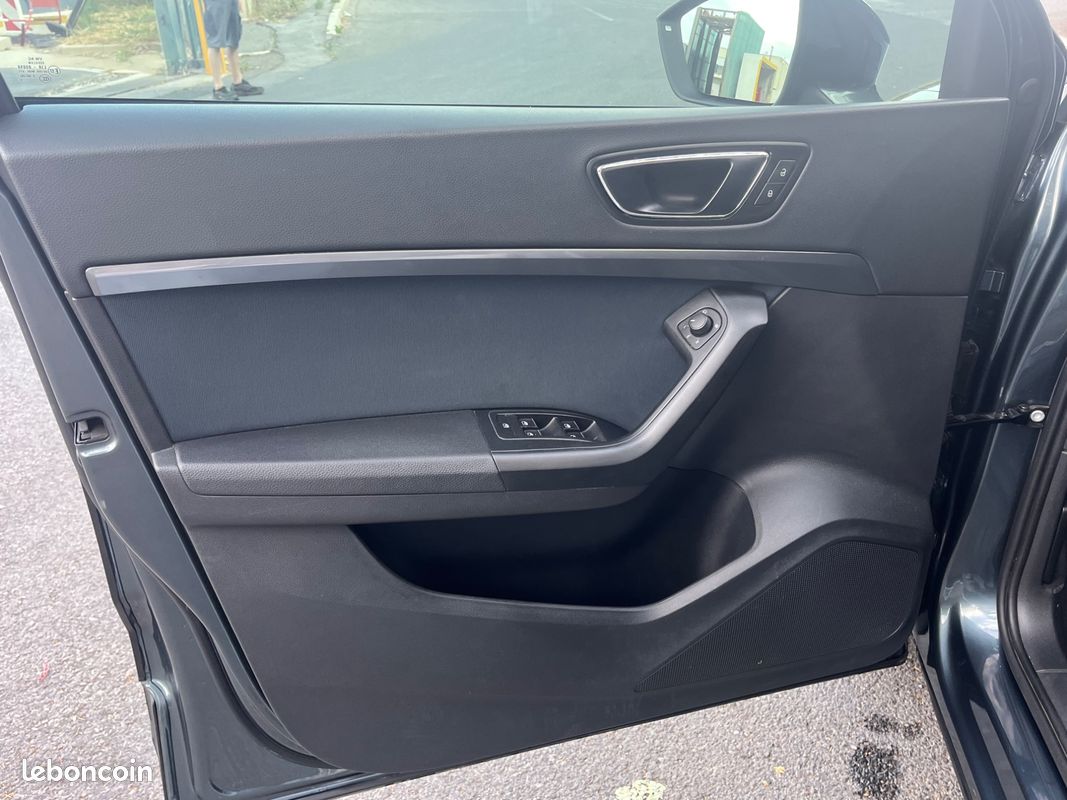 SEAT ATECA 1.5 TSI 150 ACT FR START-STOP CARPLAY RADAR DE RECUL VIRTUAL COCKPIT CLIMATISATIOn (image 36)