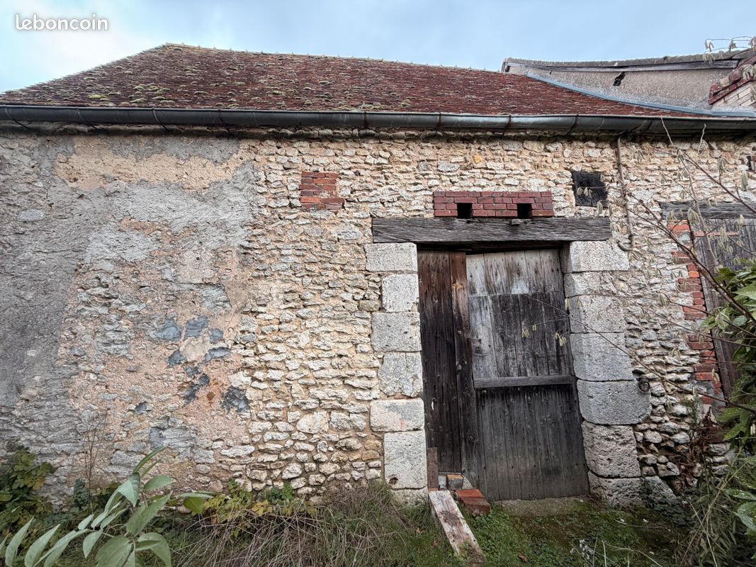 Maison 1 pièce 98 m² · à Sours · 98 m² · 80 000 €