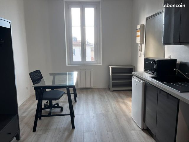 Appartement 1 pièce 26 m² · à Angoulême · 26 m² · 460 €