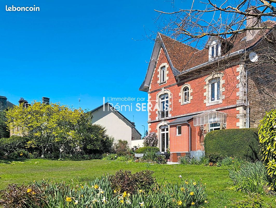 Maison 9 pièces 230 m² · à Flers · 230 m² · 344 500 €