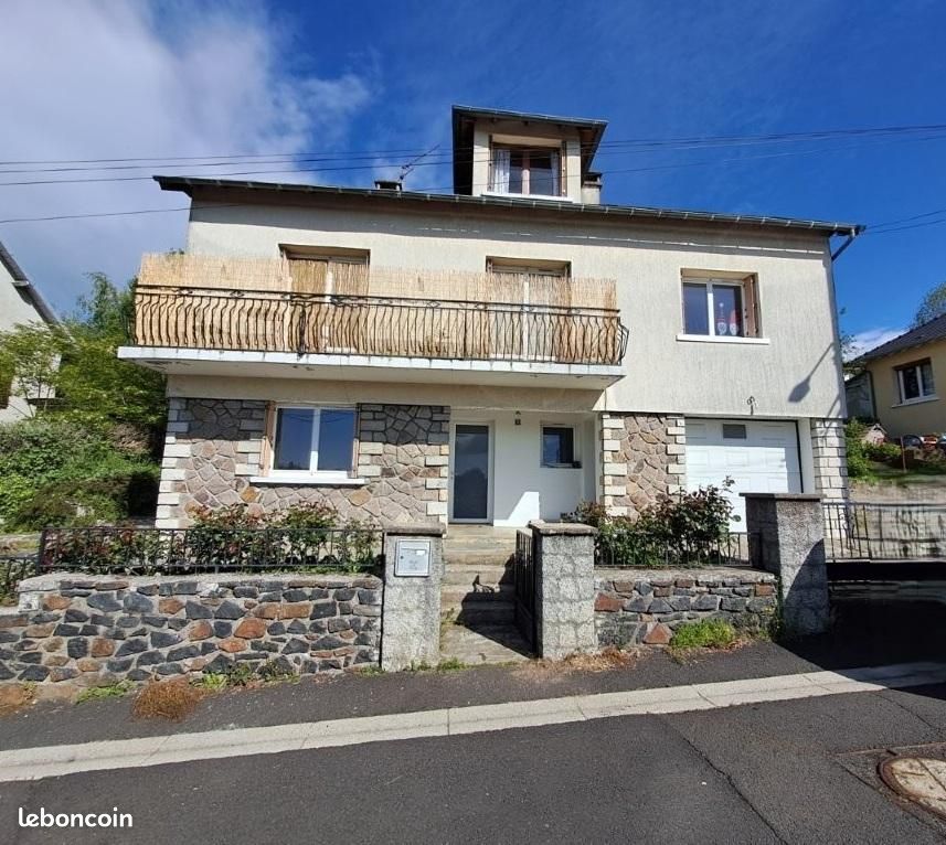 Maison 1 pièce 141 m² · à Saint-Flour · 141 m² · 202 900 €