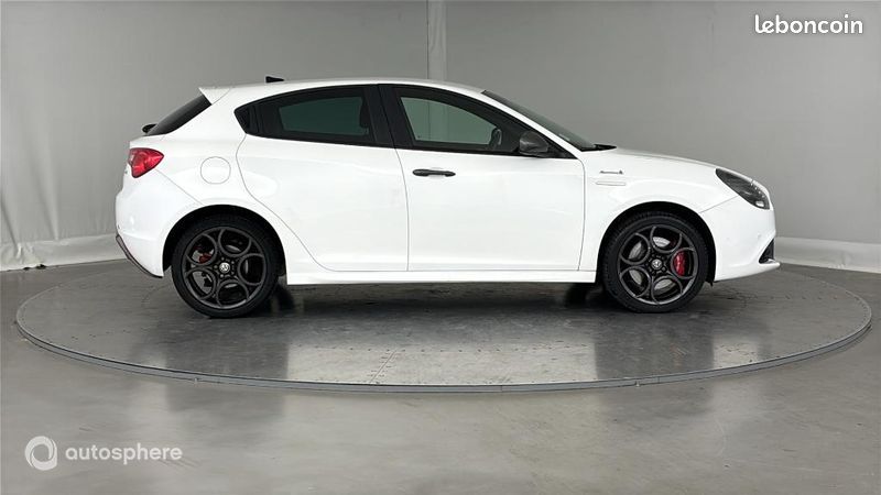 Alfa Romeo Giulietta 1.4 TB MultiAir 150ch Sportiva Stop&Start (image 4)