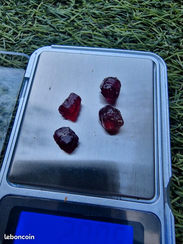 Rubis Brut Rouge Pourpre De Madagascar - 4,70 Carats - Non Chauffé