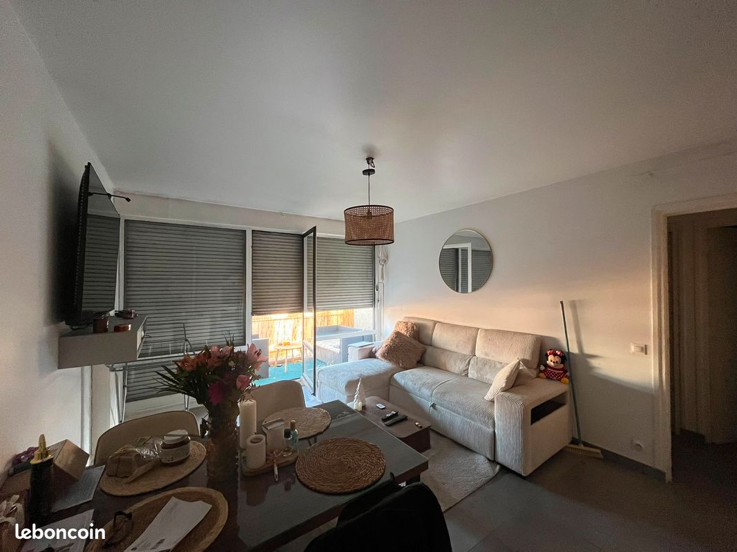 Appartement 2 pièces 47 m² · à Bron · 47 m² · 940 €/mois