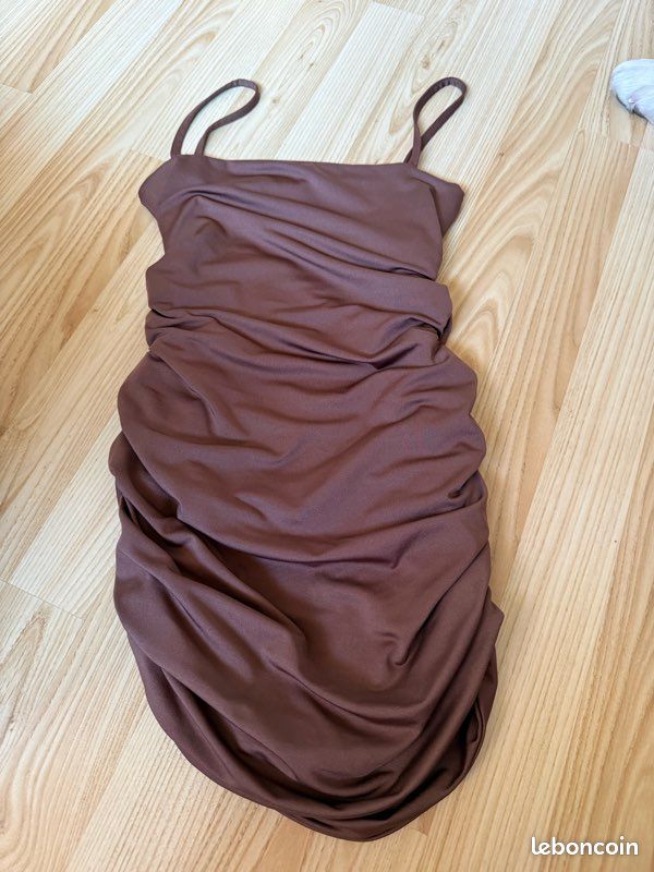 Vêtements femme (image 1)