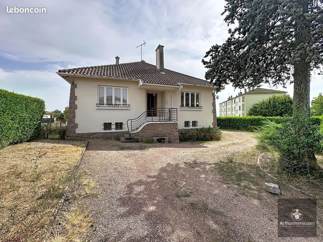Maison 5 pièces 135 m² · à Saint-Just-la-Pendue · 135 m² · 189 000 €