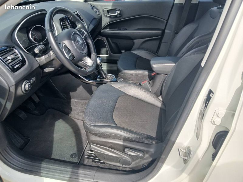 Jeep Compass 1.3 GSE T4 130ch Brooklyn Edition 4x2 (image 9)