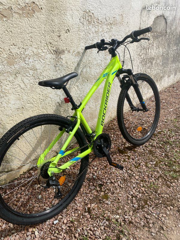 Vente VTT Rockrider ST 100 pouces 18 vitesses Vélos