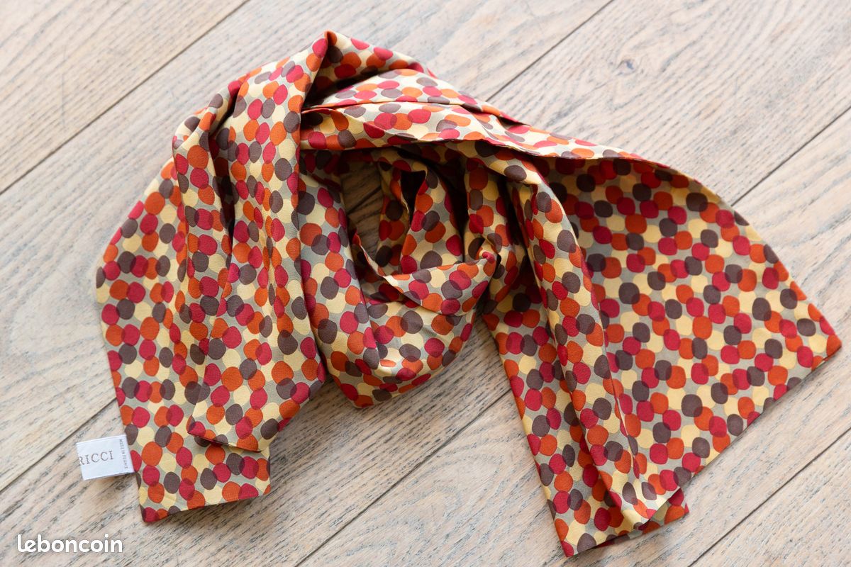 Foulard Carré NINA RICCI En Soie 100% - Vintage - Couleur Rose