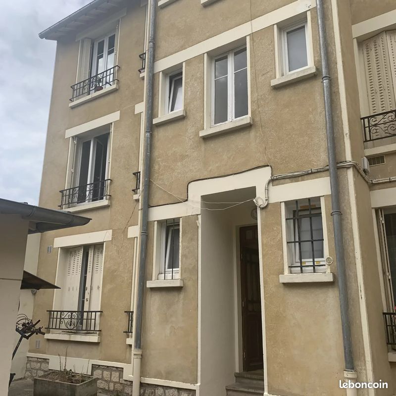 Appartement 1 pièce 21 m² · à Antony · 21 m² · 824 €