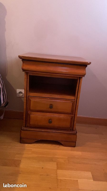 Commode (image 2)