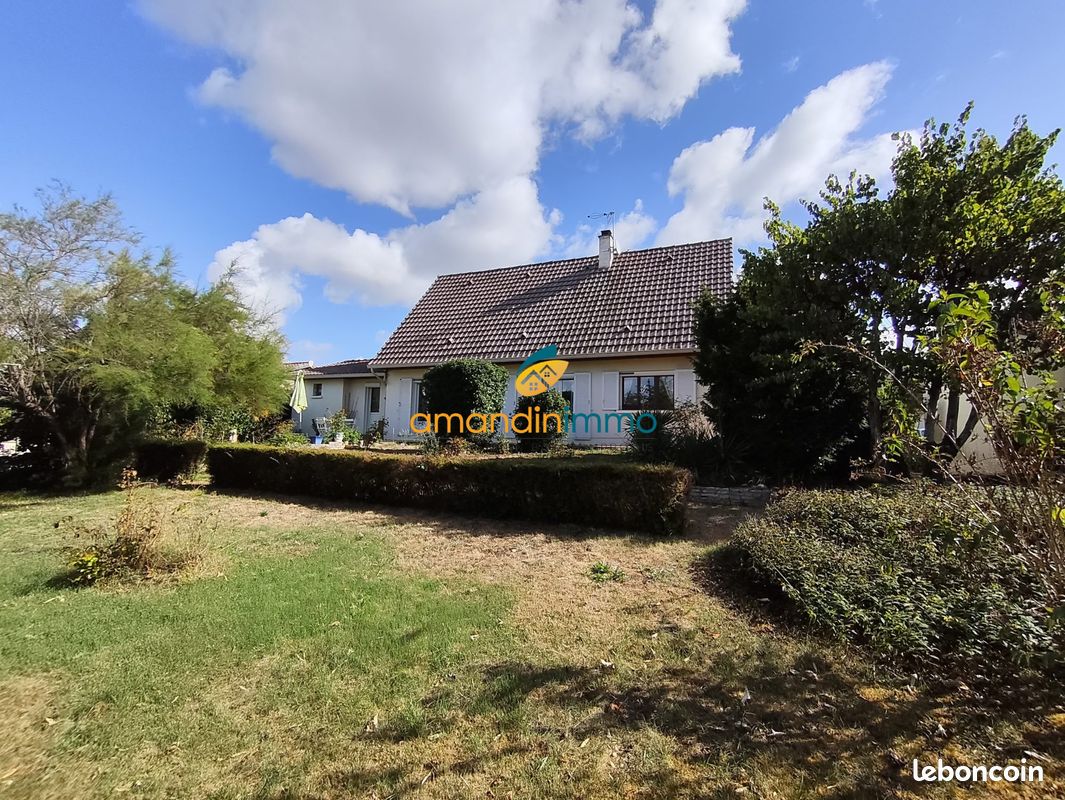 Maison 7 pièces 122 m² · à Vert-Saint-Denis · 122 m² · 365 000 €