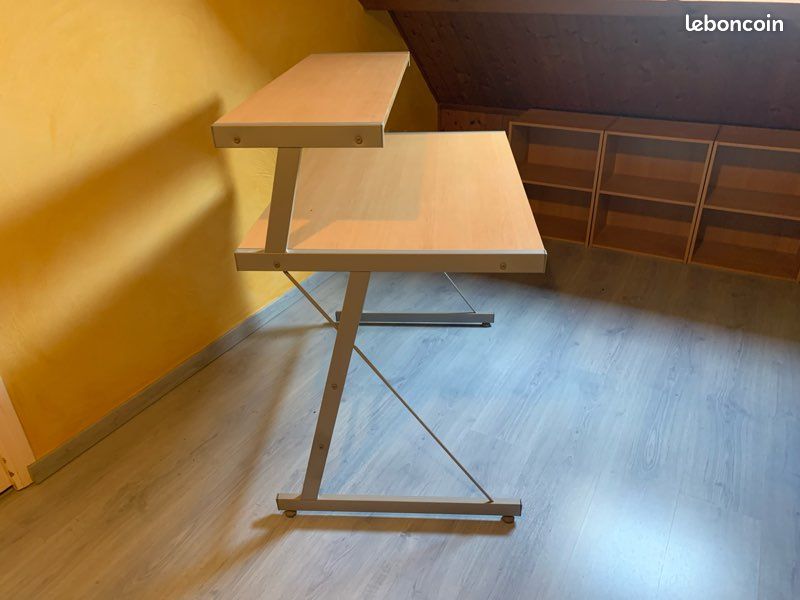 Bureau (image 2)