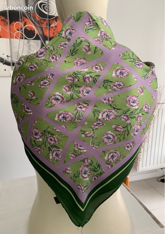 Foulard Carré En Soie Vintage - Pointillés Vert Et Beige - Modèle FO334 - Cadeau Pour Femme