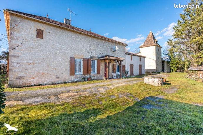 Maison 8 pièces 195 m²