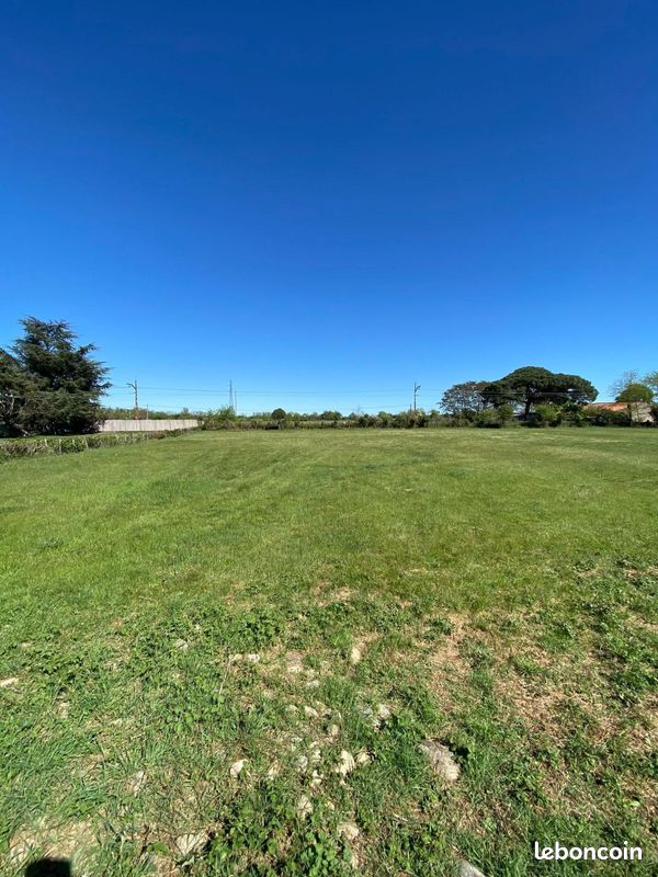 Terrain 1277 m² · à Pamiers · 1 277 m² · 49 000 €