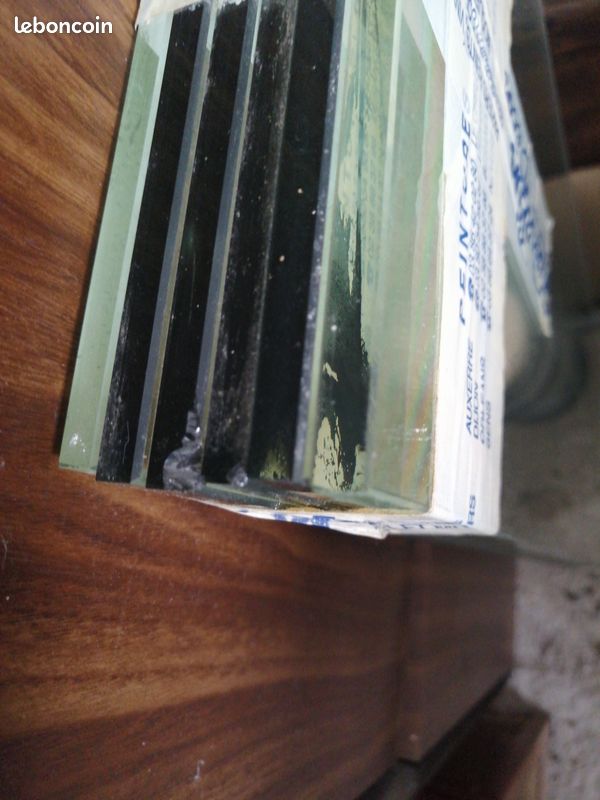 Étagères en verre (image 2)