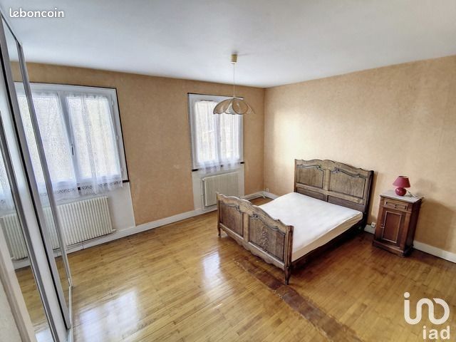 Maison 10 pièces 257 m² - Saint-Germain-de-Montbron 16380 (image principale 6)