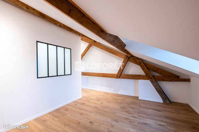 https://img.leboncoin.fr/api/v1/lbcpb1/images/50/cf/f1/50cff1dfec815698c5312cc43c27a55c13c407bf.jpg?rule=ad-image