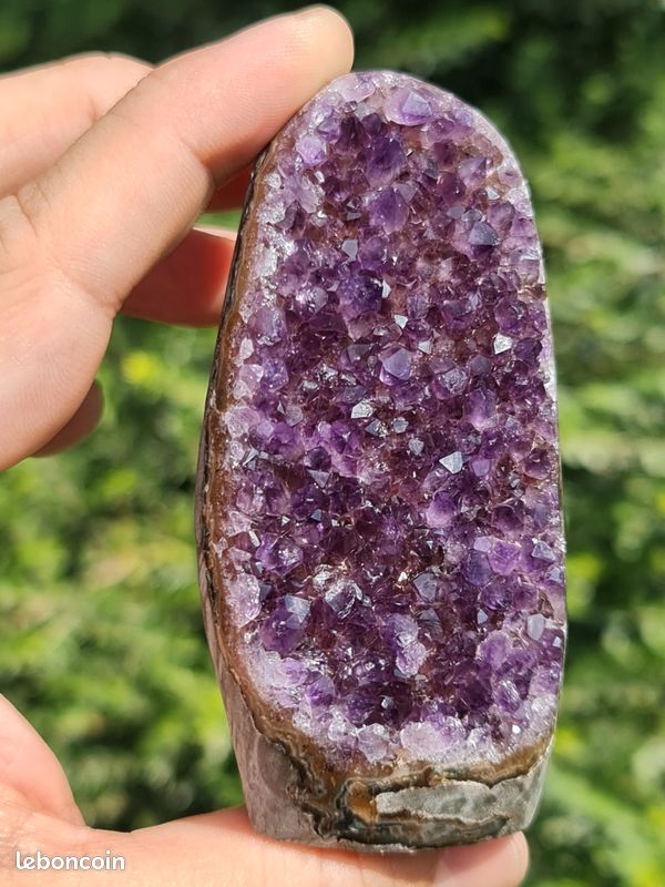 Magnifique Améthyste Naturelle de 18.34 Carats, Provenance Brésil