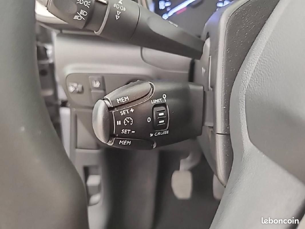 Citroën C3 PureTech 83 S&S BVM5 - YOU (image 23)