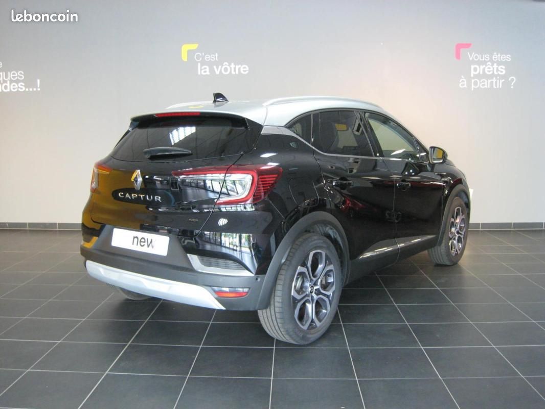 Renault Captur E-Tech full hybrid 145 Techno (image 2)