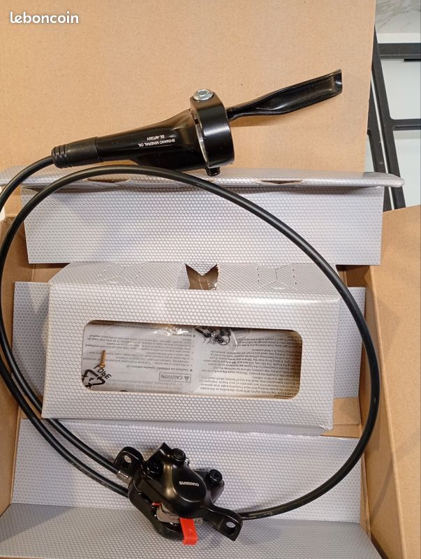 Shimano Frein à disque DEORE BR-T6000 1700mm à l'arrière Freins à disques - Roue arrière