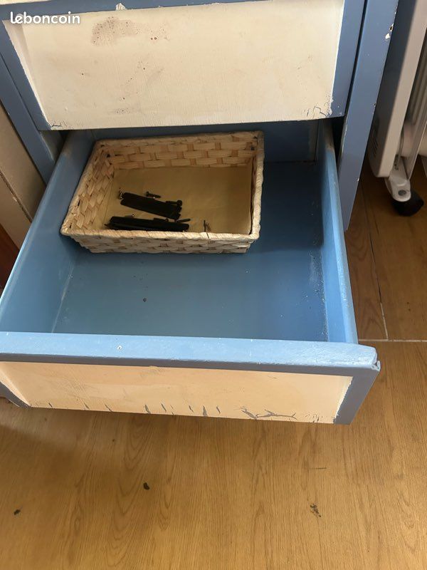 Bureau pur fer blanc et bleu (image 3)