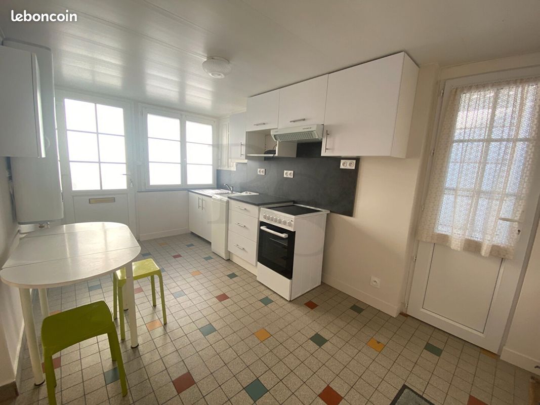 Appartement 1 pièce 31 m² · à Flers · 31 m² · 400 €