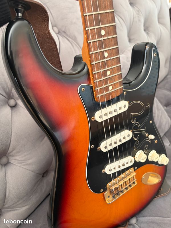 Guitare Fender Stratocaster SRV 1993 (image 7)