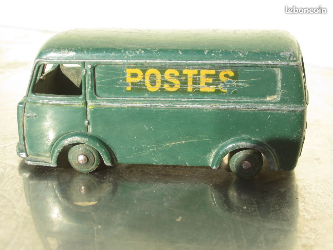 Dinky Toys Peugeot D3A Postes échelle 1/43 Occasion