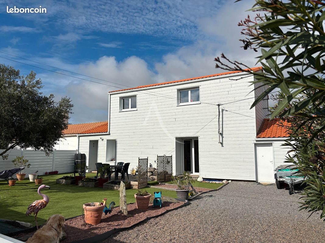 Maison 4 pièces 105 m² · à Bretignolles-sur-Mer · 105 m² · 379 000 €