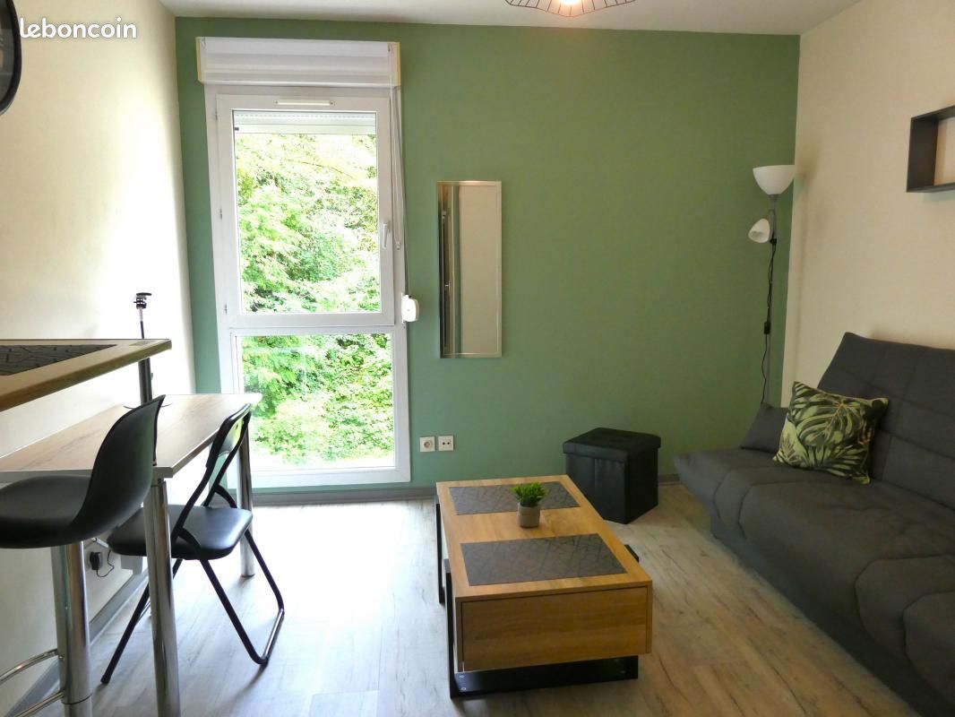 Appartement 1 pièce 18 m² · à Le Creusot · 18 m² · 340 €