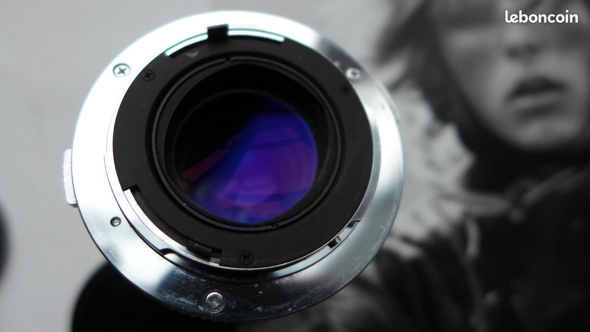Objectif Olympus E.Zuiko Auto-T 135mm f3.5 avec son étui souple en cuir (Olympus) (image 4)