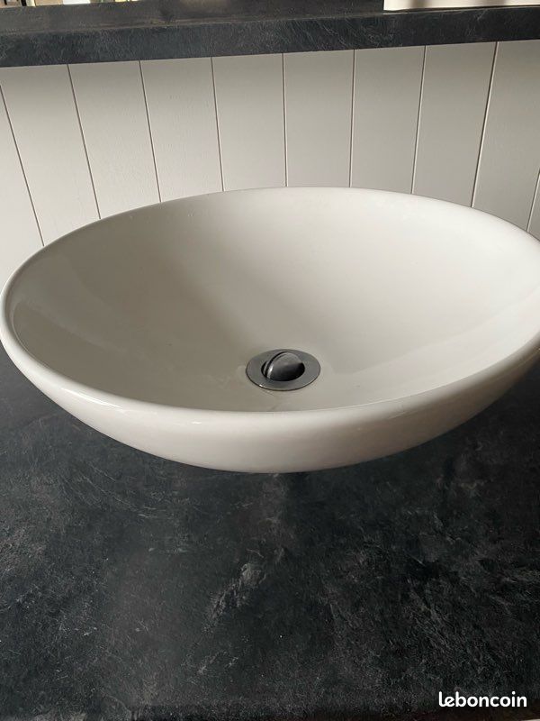 Vasque blanche salle de bain (image 3)