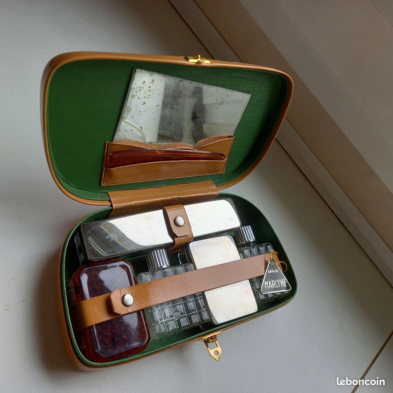 Trousse De Toilette Vintage Ancienne - En Faux Cuir Marron, Dimensions 18x27.5x4 Cm, Avec Miroir Et Fermeture éclair