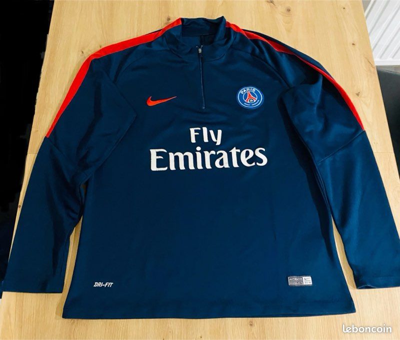 Sweat Football entrainement PSG, nike, taille M, année 2016