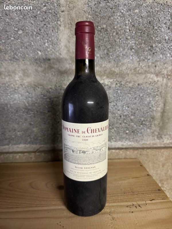 Domaine de Chevalier Pessac-Léognan Grand Cru Classé de Graves année 1998 Rouge 75cl (image 2)